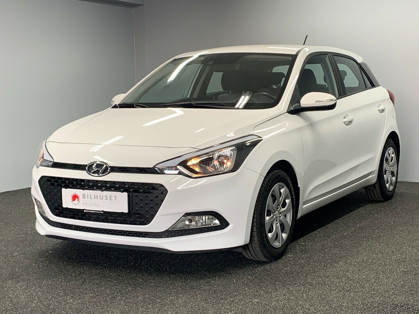 Hvid Hyundai i20 fra 2016