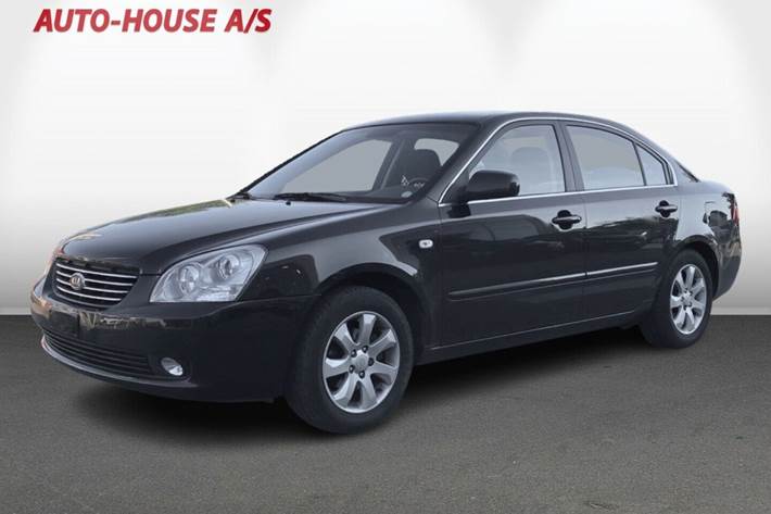 Grå Kia Magentis fra 2009