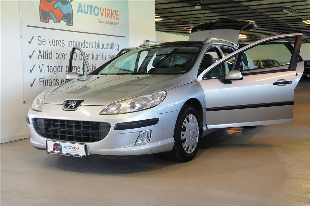 Grå Peugeot 407 fra 2005