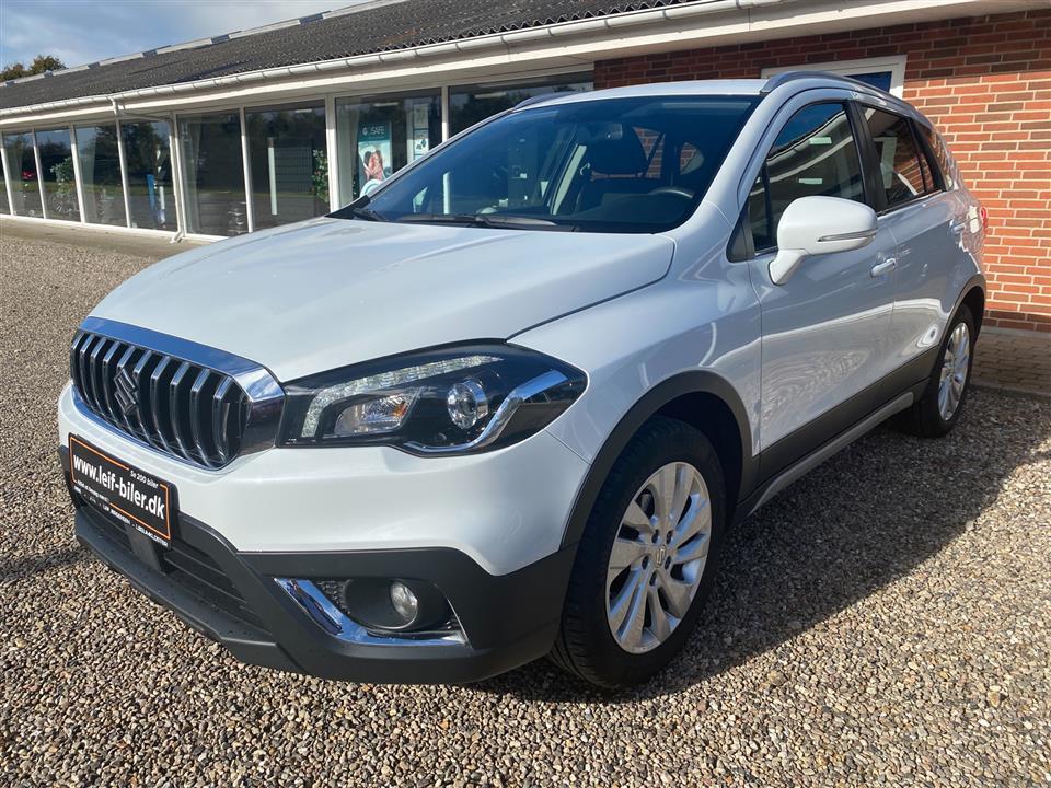Hvid Suzuki S-Cross fra 2018