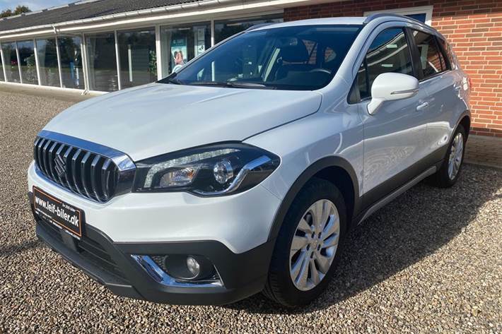 Hvid Suzuki S-Cross fra 2018