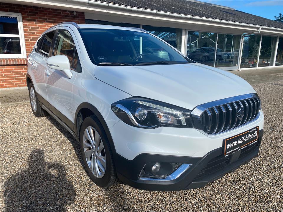 Hvid Suzuki S-Cross fra 2018