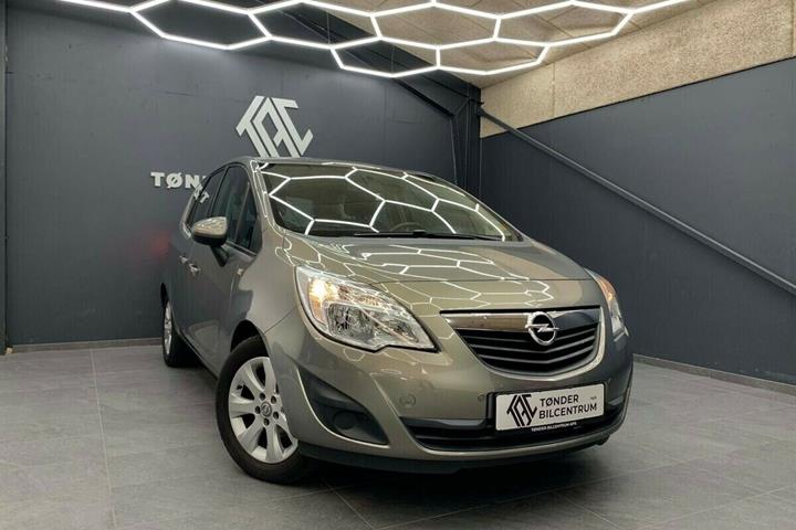 Grå Opel Meriva fra 2012