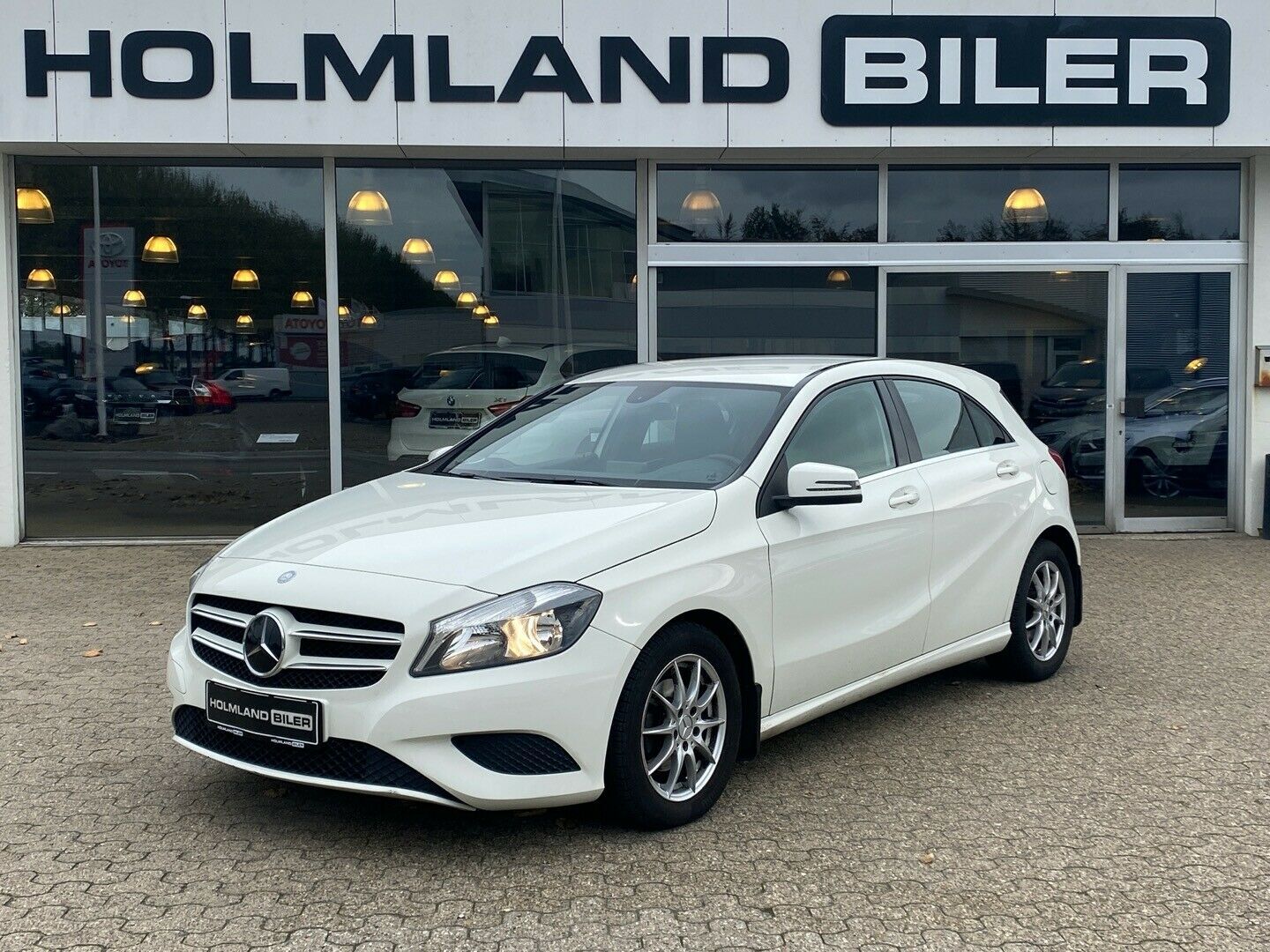 Hvid Mercedes A180 fra 2013
