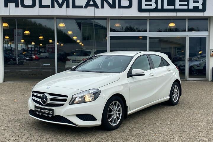 Hvid Mercedes A180 fra 2013