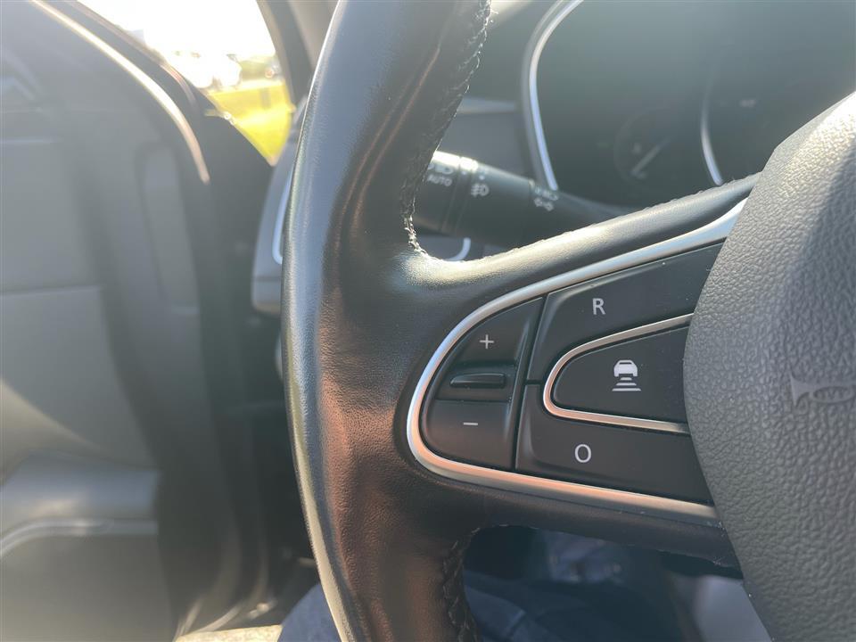 Blå Renault Talisman fra 2019