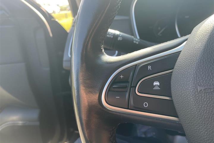 Blå Renault Talisman fra 2019
