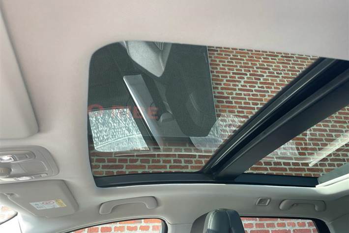 Blå Renault Talisman fra 2019