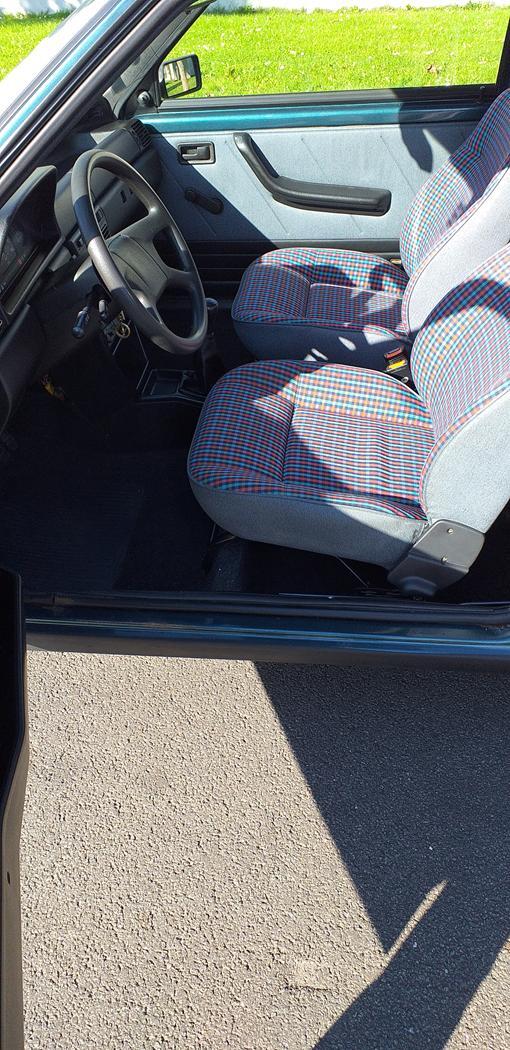 Grøn Fiat Uno fra 1994