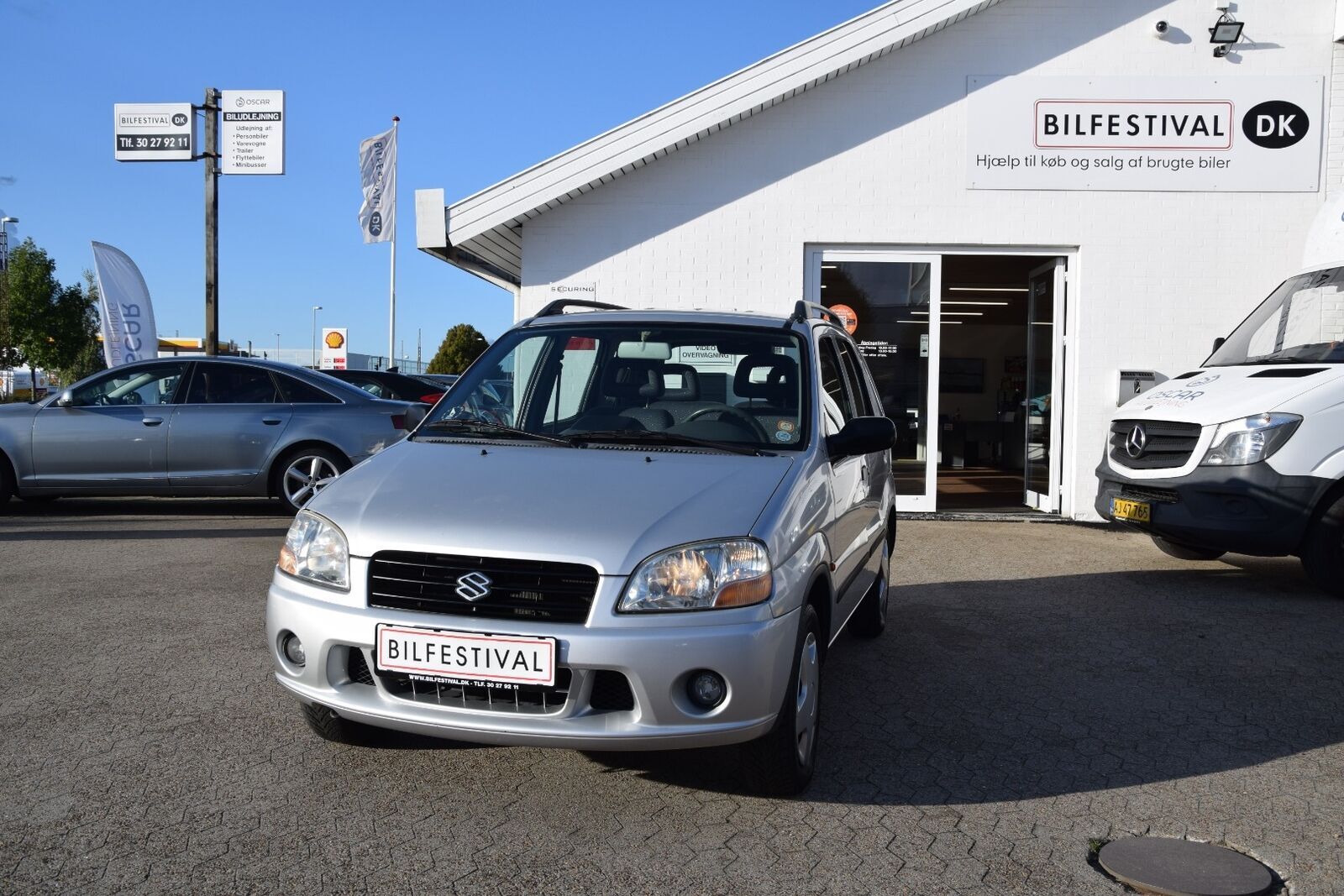 Grå Suzuki Ignis fra 2001