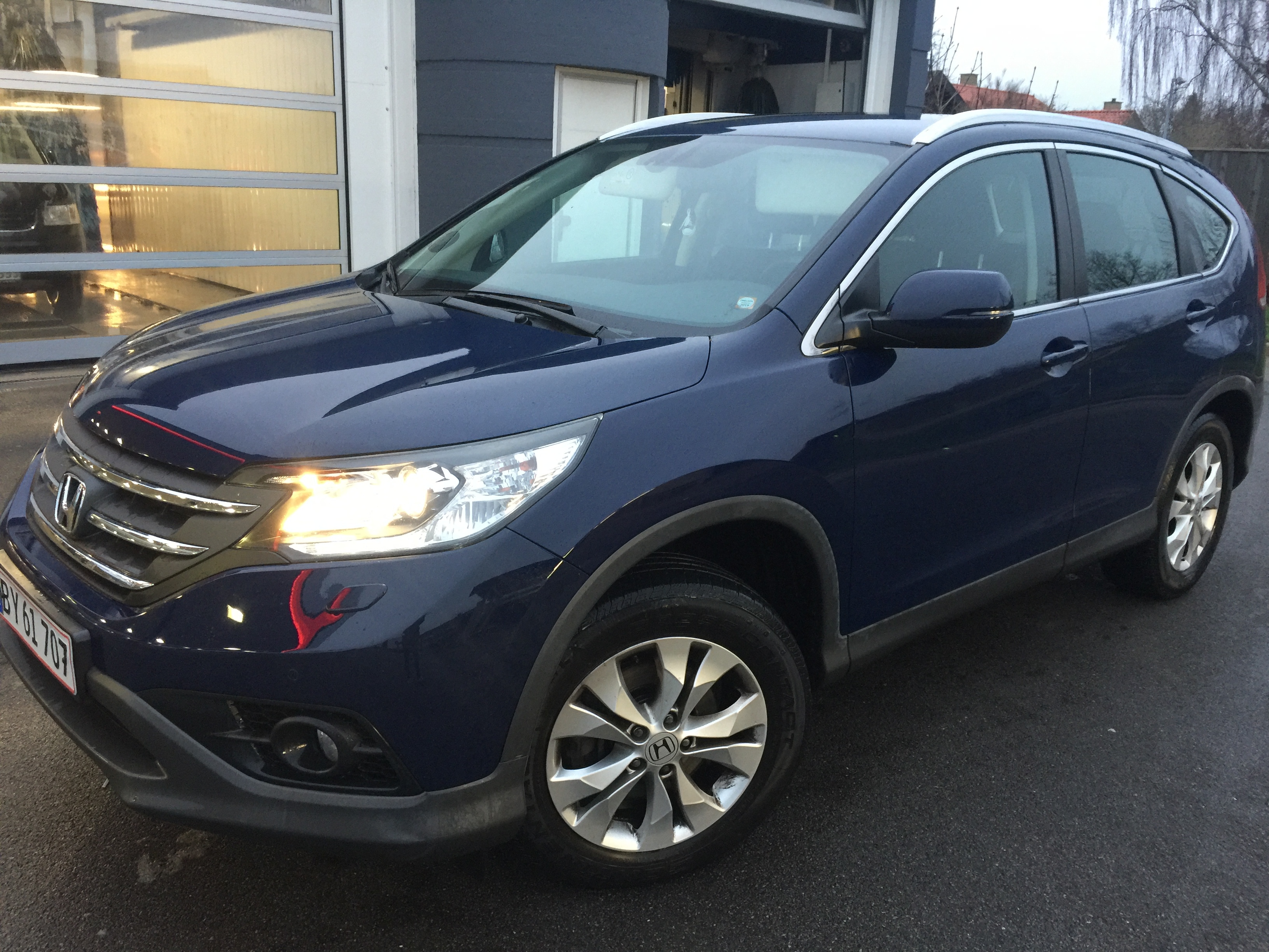 Blå Honda CR-V fra 2013