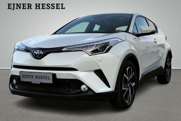 Beige Toyota C-HR fra 2019