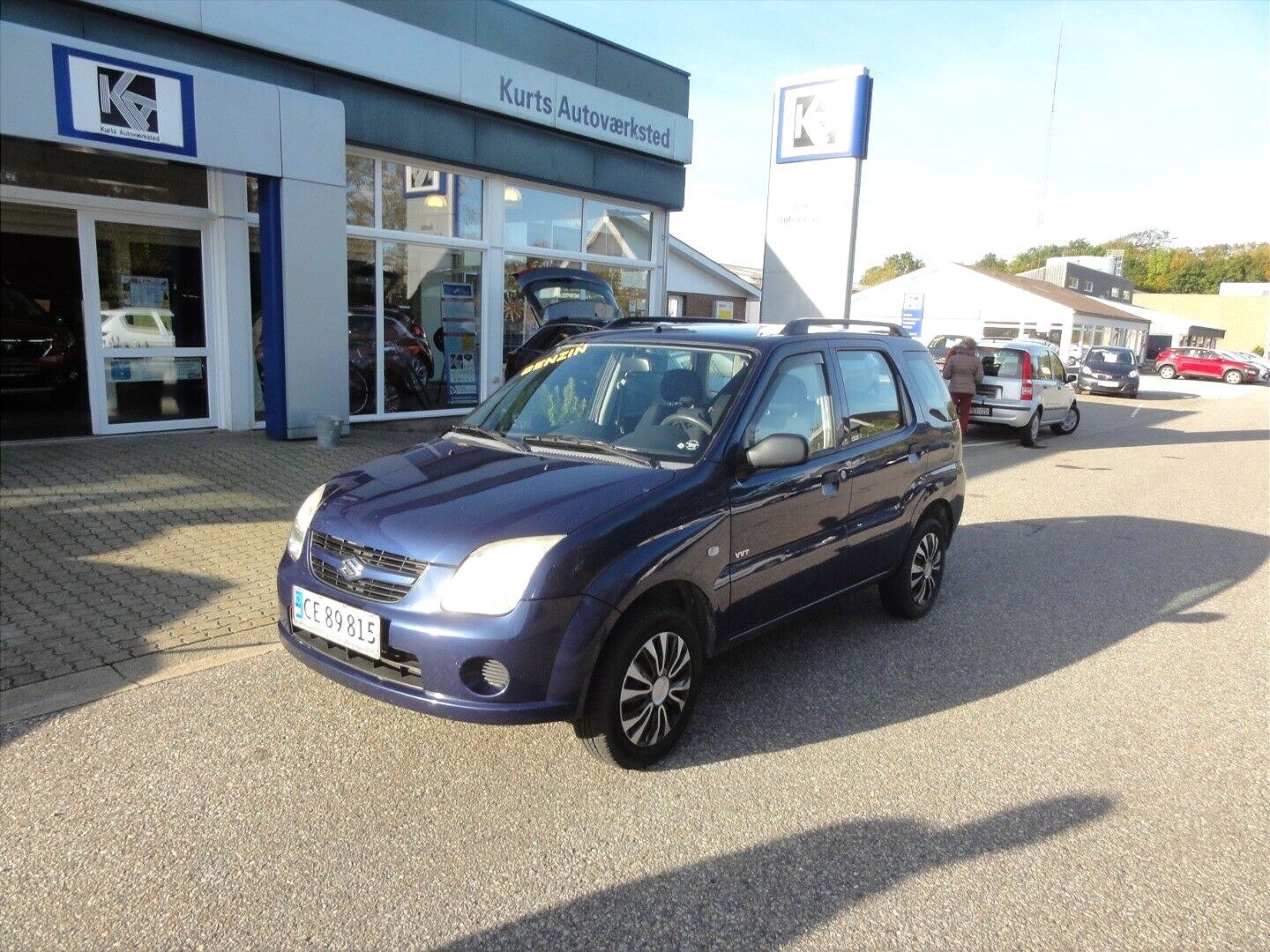 Blå Suzuki Ignis fra 2005