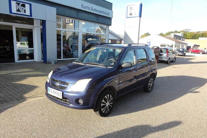 Blå Suzuki Ignis fra 2005