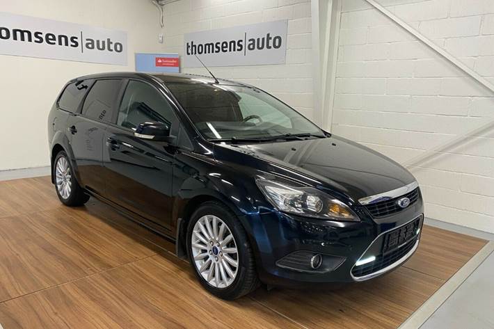 Grå Ford Focus fra 2009