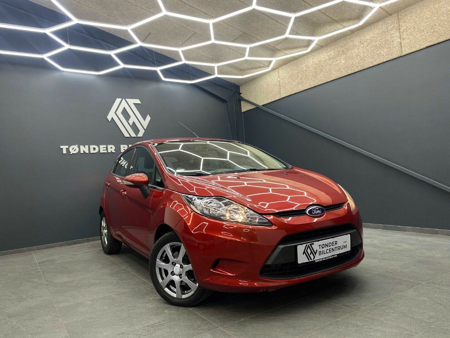 Grå Ford Fiesta fra 2010