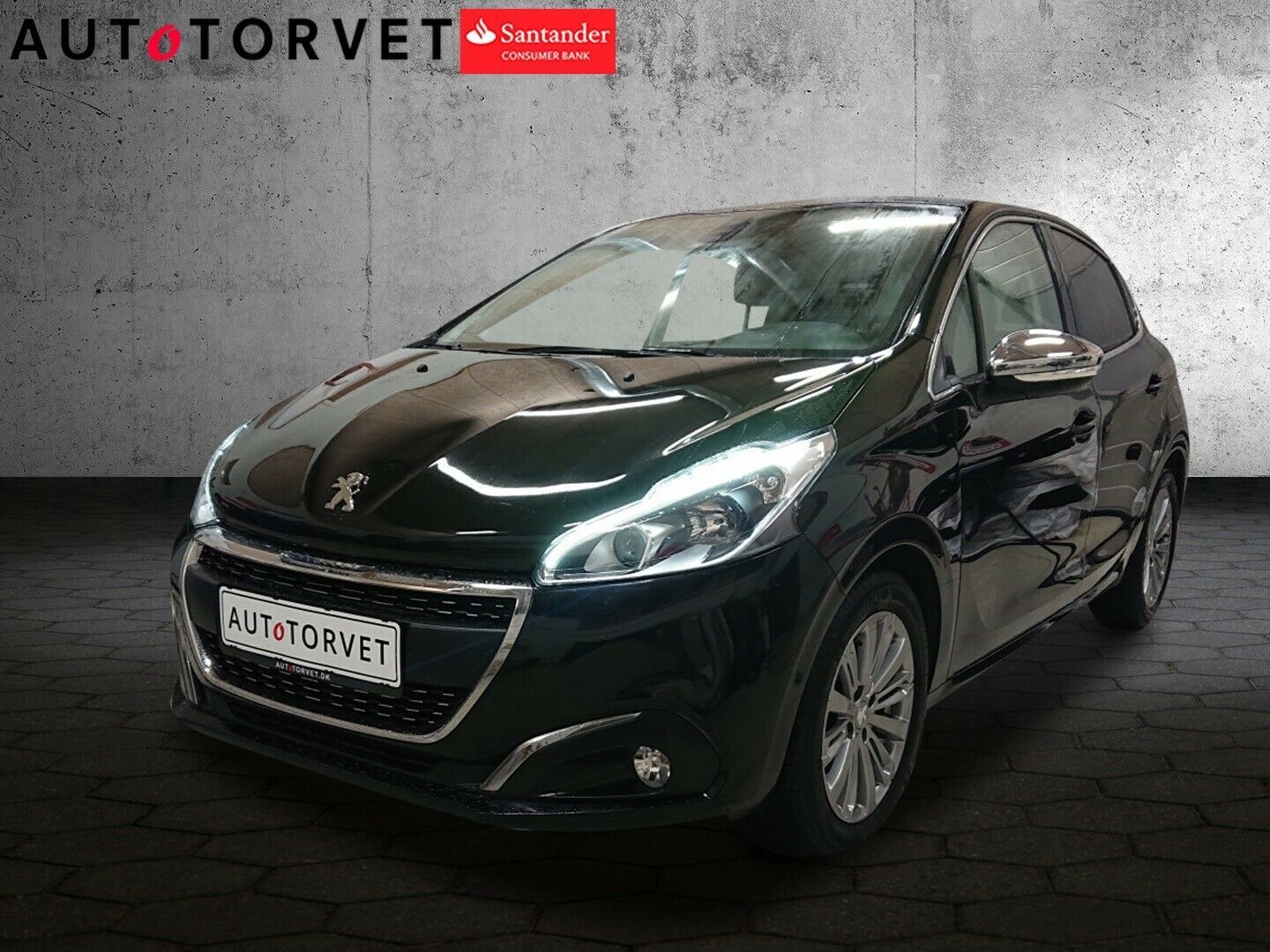 Sort Peugeot 208 fra 2016