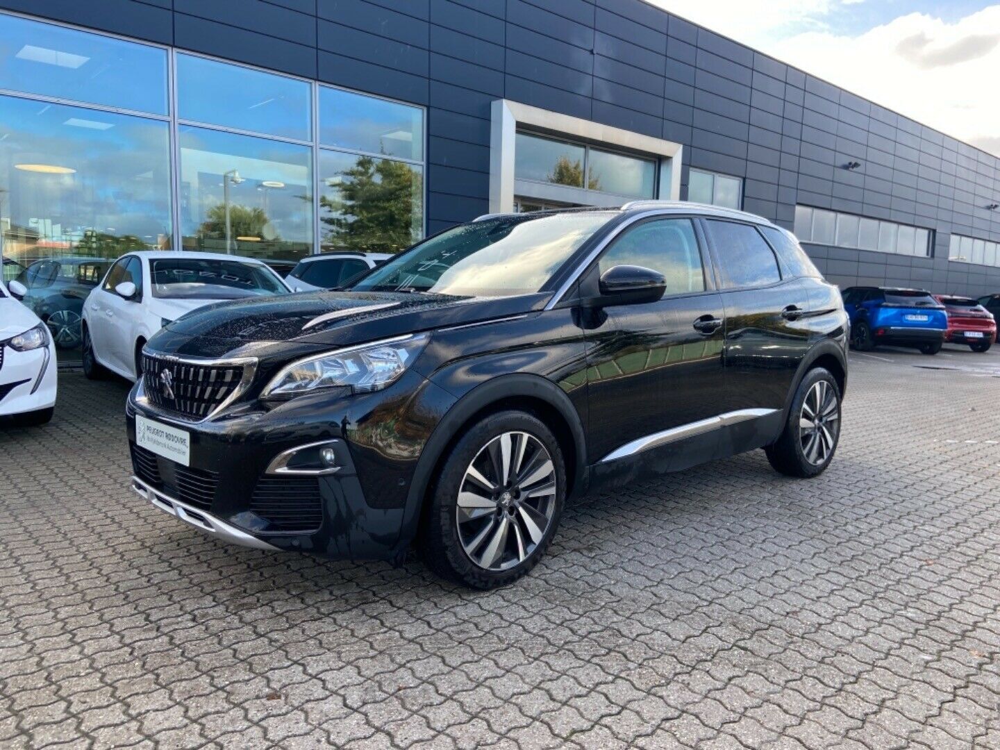 Grå Peugeot 3008 fra 2016