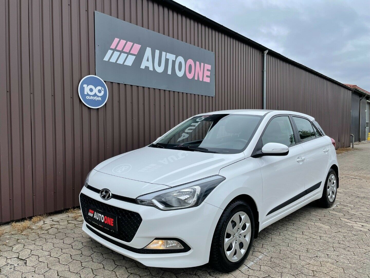 Hvid Hyundai i20 fra 2017