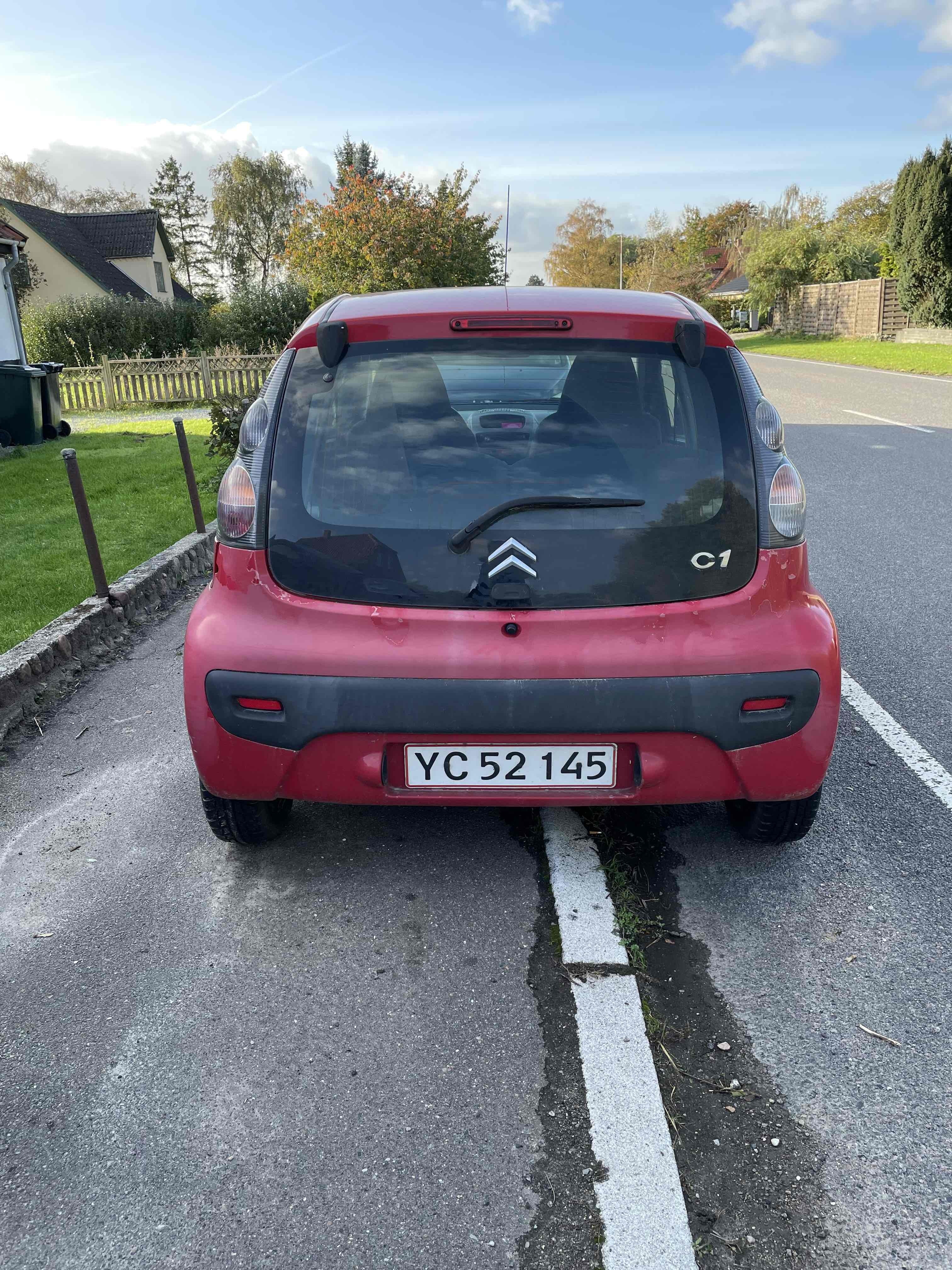 Rød Citroën C4 fra 2006