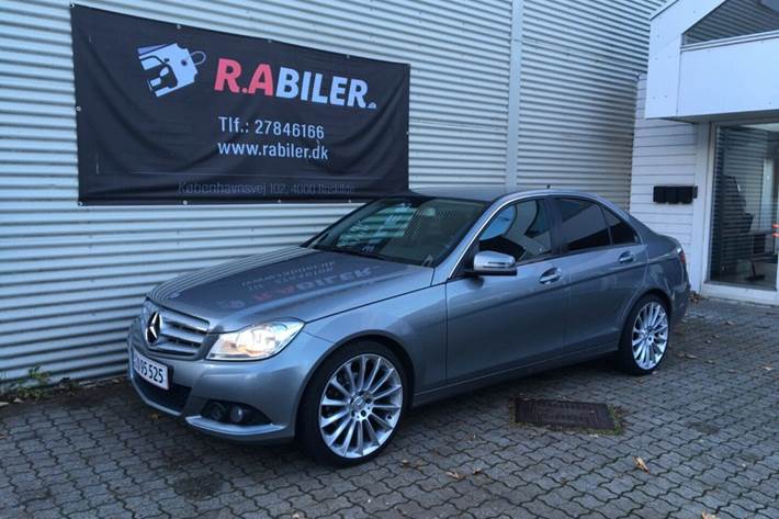 Grå Mercedes C220 fra 2013