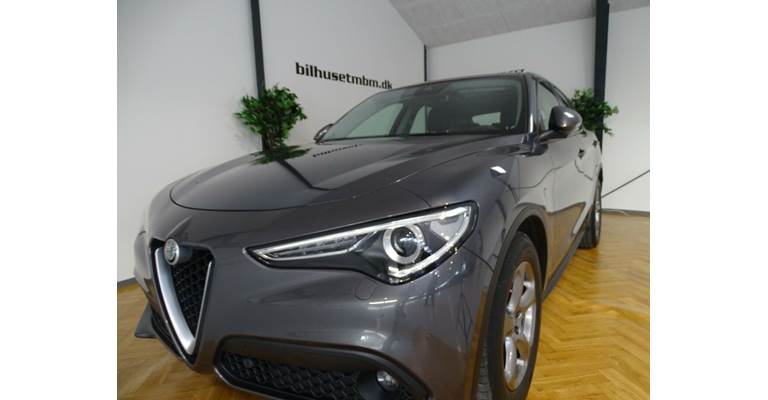 Alfa Romeo Stelvio 2.2 Diesel Super Q4 AT8 (Årgang 04/2017 - 08/2018)