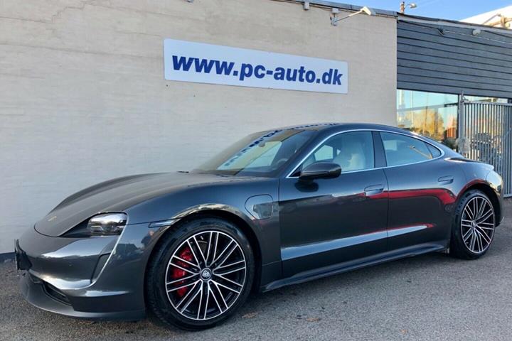 Grå Porsche Taycan 4S fra 2021