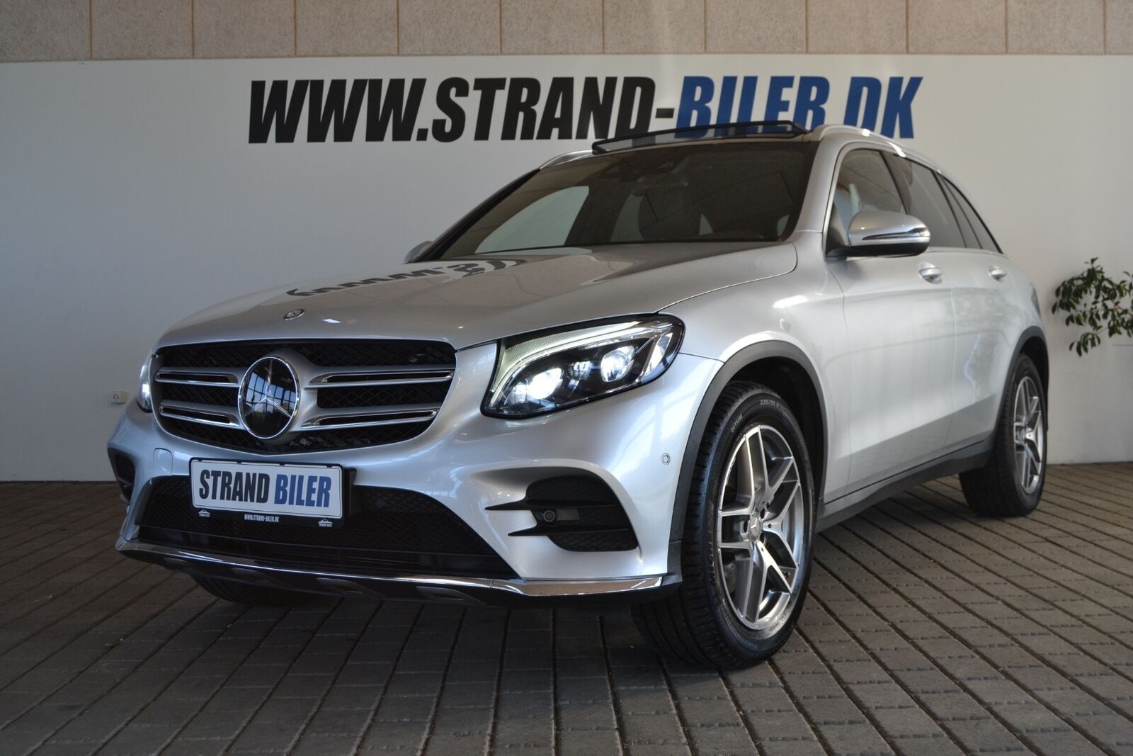 Guide til Mercedes-Benz GLC 250 d 4MATIC 9G-TRONIC (Årgang 09/2015 - 05/2018)