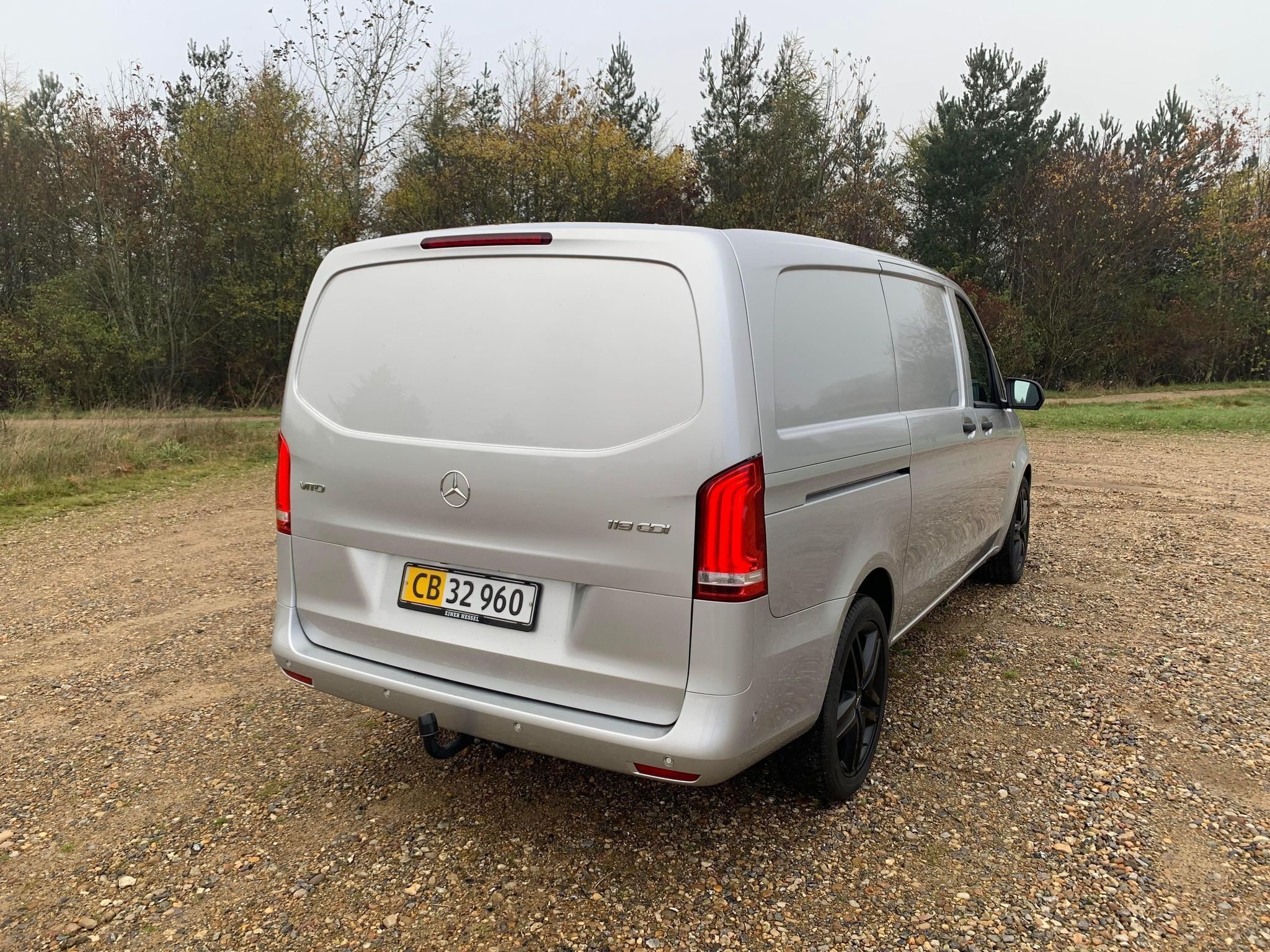 Grå Mercedes Vito 119 fra 2021