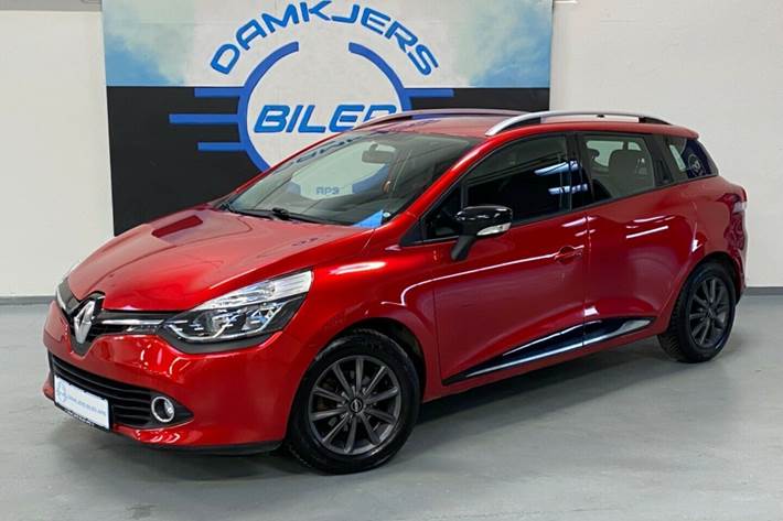 Grå Renault Clio IV fra 2015