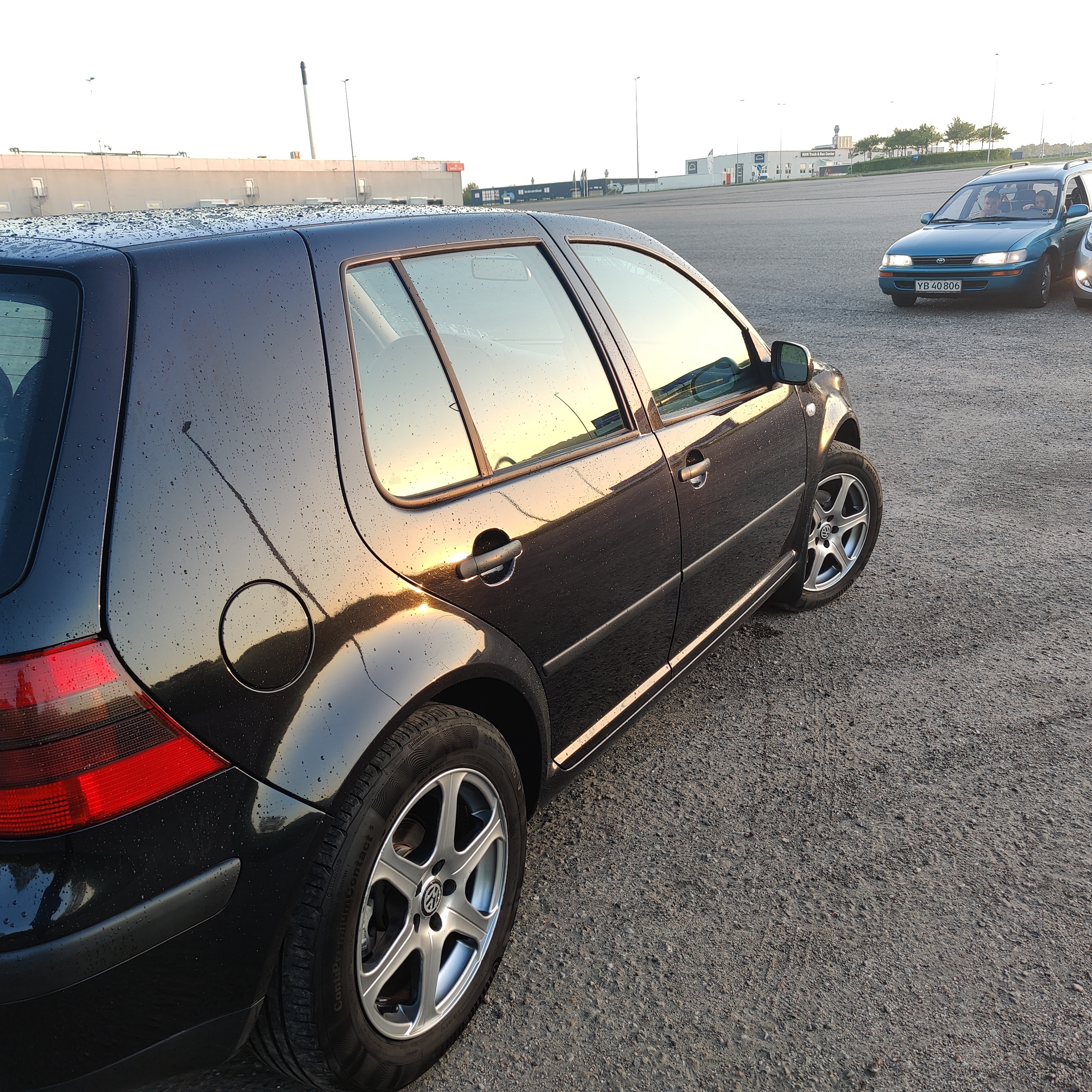 Sort VW Golf II fra 2002