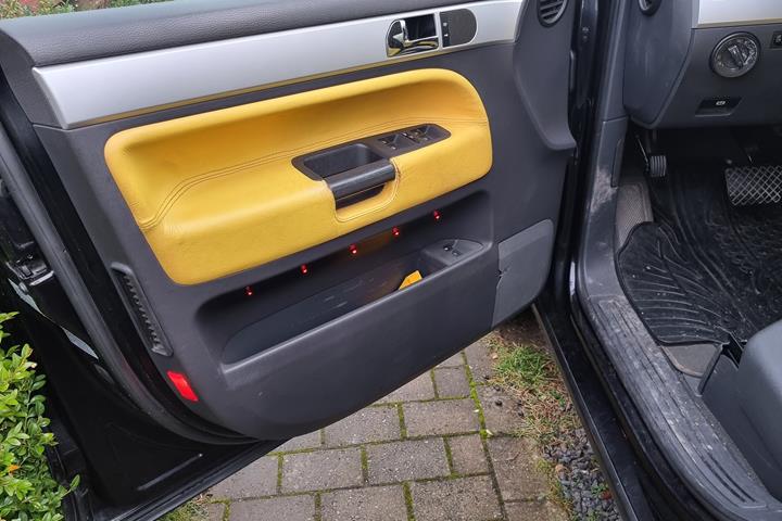 Sort VW Touareg fra 2005