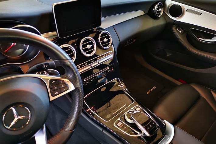 Sort Mercedes C200 d fra 2016