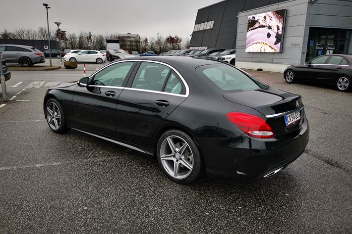 Sort Mercedes C200 d fra 2016
