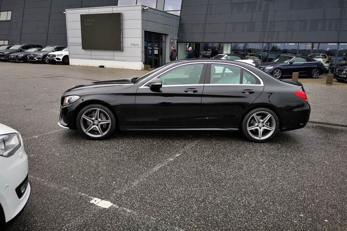 Sort Mercedes C200 d fra 2016