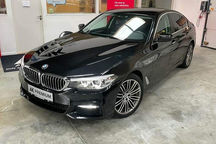 Grå BMW 520d fra 2017