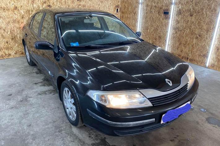 Sort Renault Laguna fra 2005