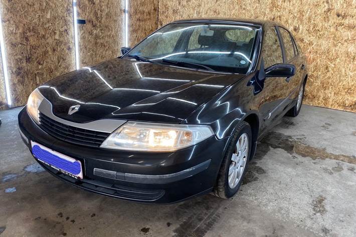 Sort Renault Laguna fra 2005
