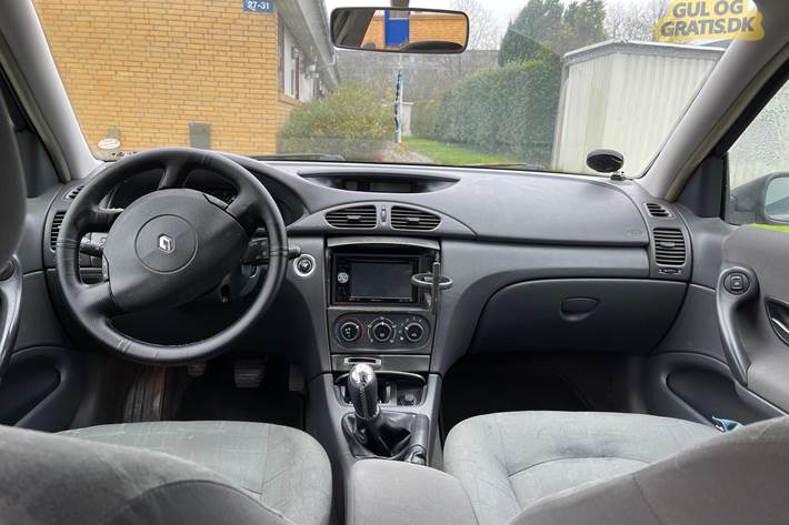 Sort Renault Laguna fra 2005