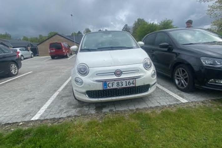 Hvid Fiat 500 fra 2015
