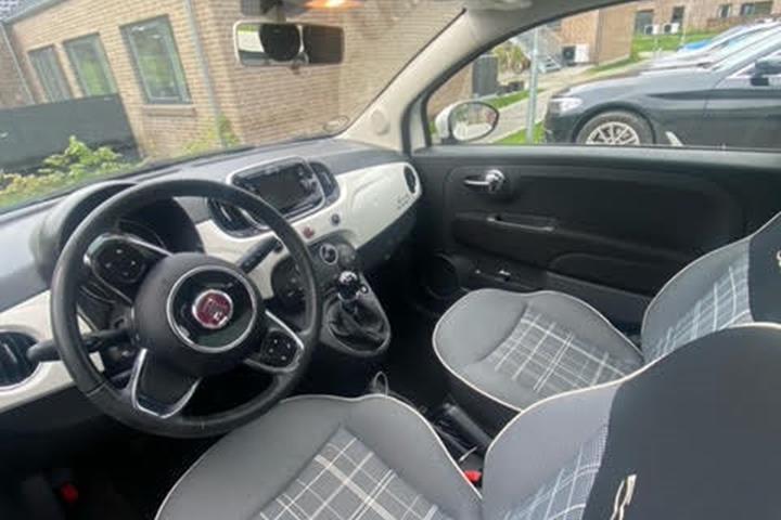 Hvid Fiat 500 fra 2015