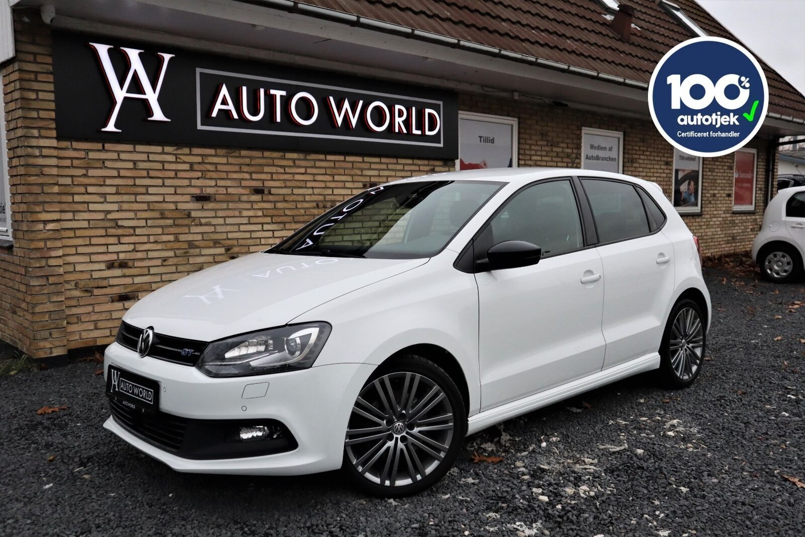 Grå VW Polo fra 2017