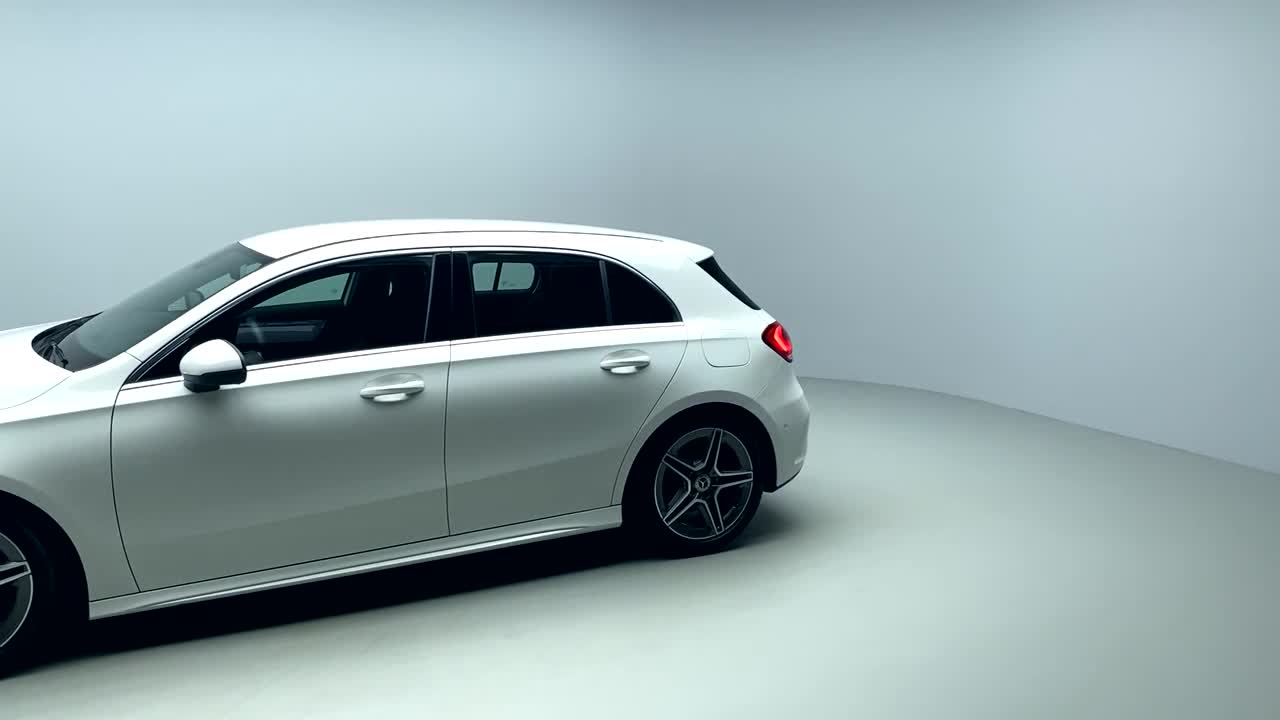 Guide til Mercedes-Benz A 200 d Limousine Progressive 8G-DCT (Årgang 09/2019 - 06/2020)