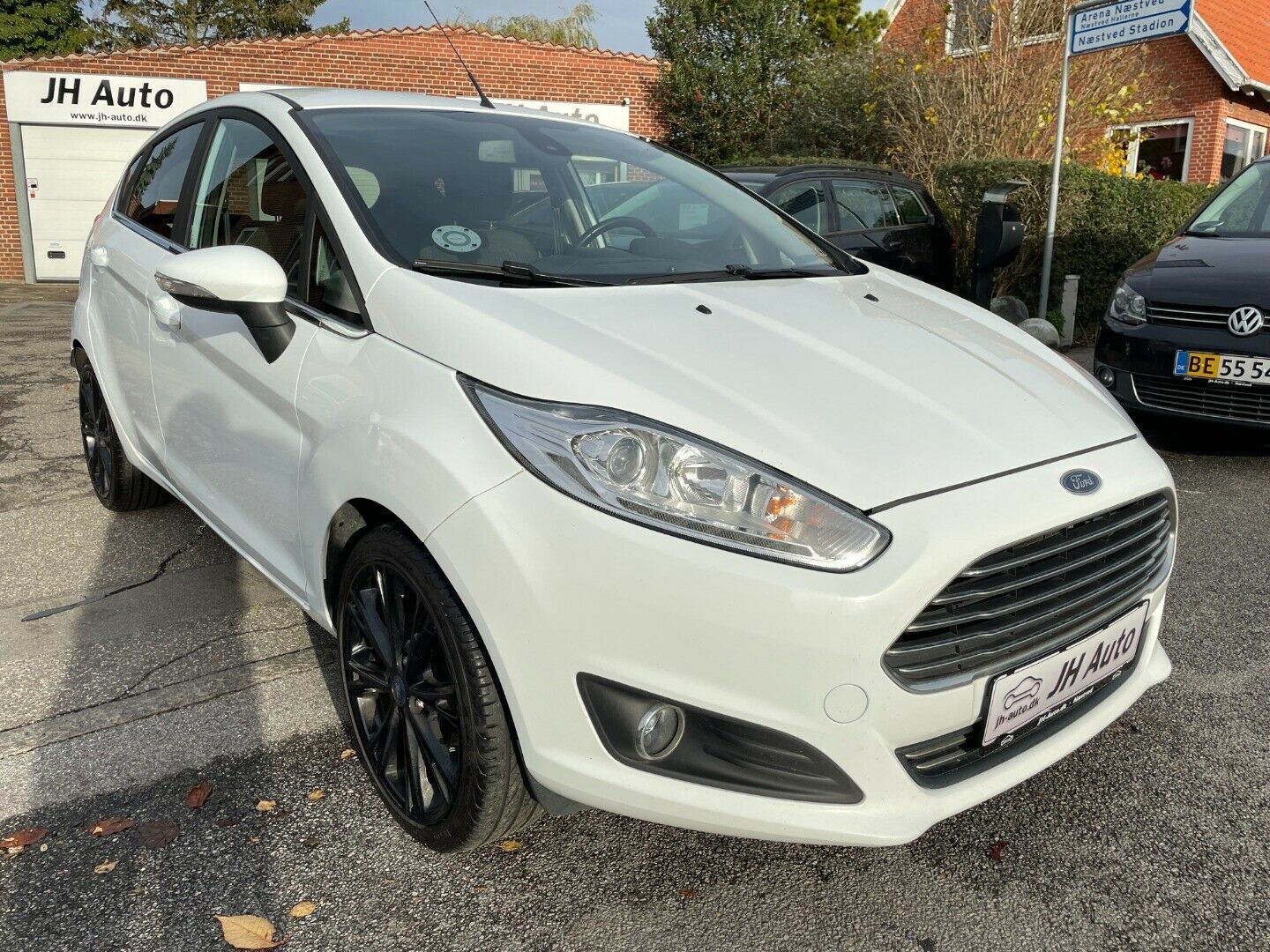 Hvid Ford Fiesta fra 2015