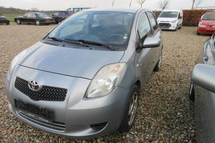 undefined Toyota Yaris fra 2007