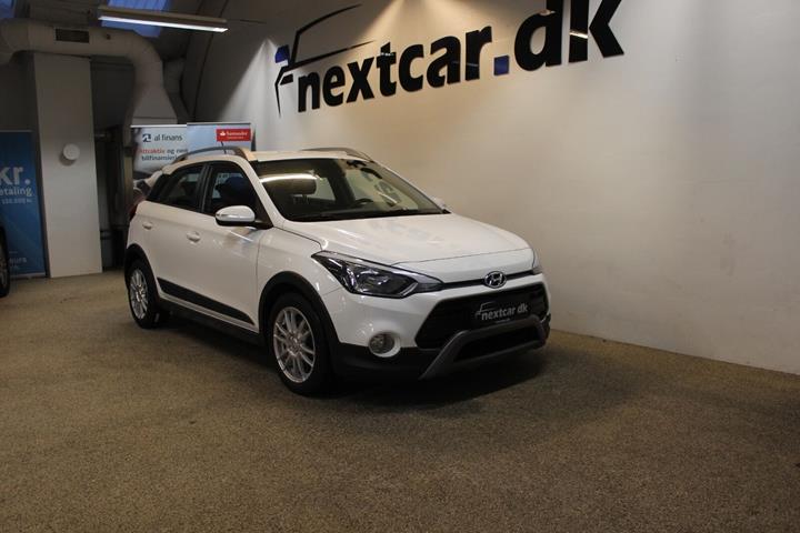 Hvid Hyundai i20 Active Cross fra 2016