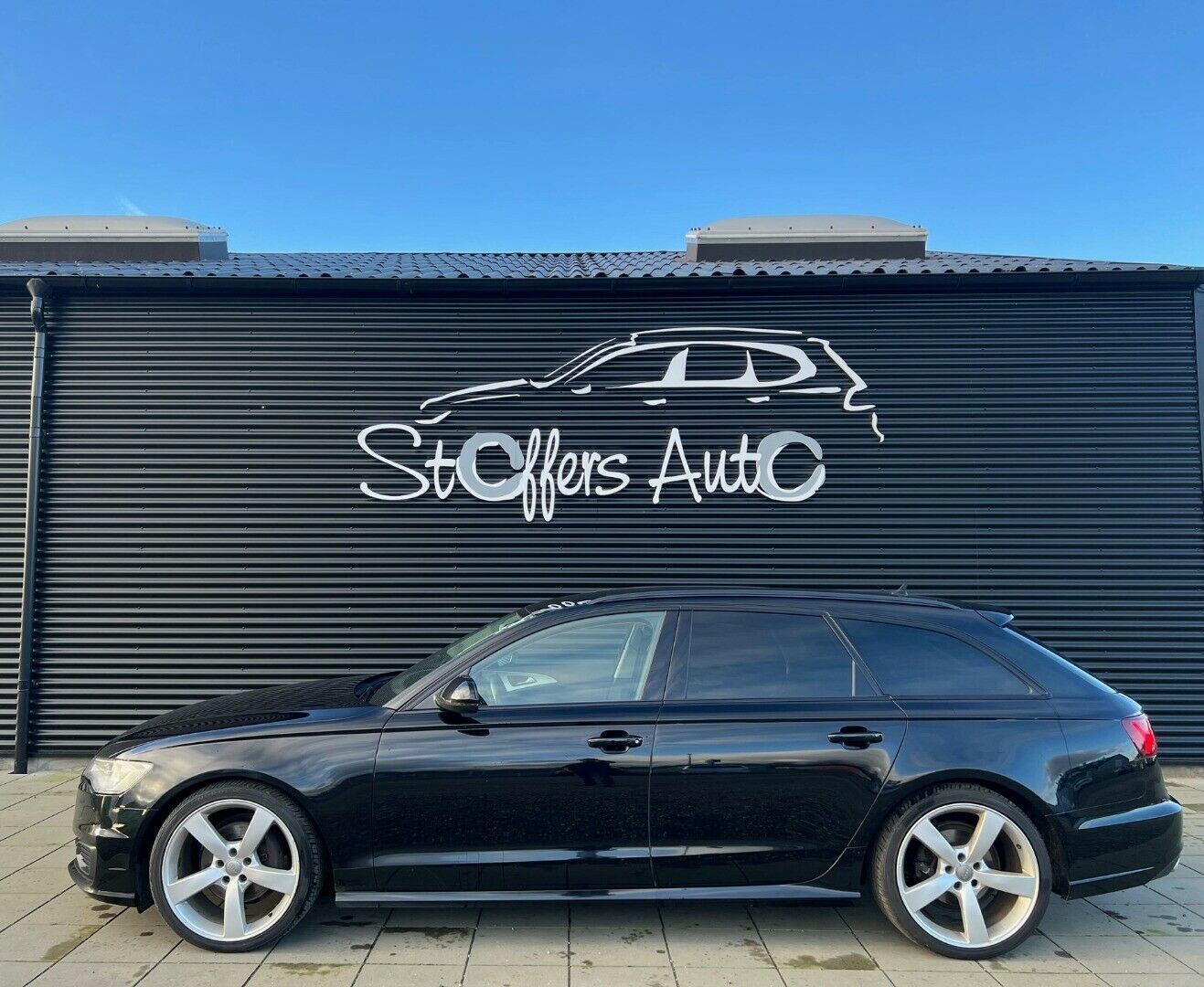 Grå Audi A6 fra 2014