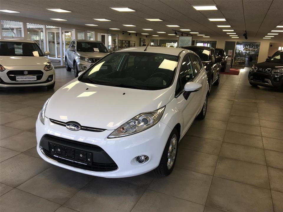 Hvid Ford Fiesta fra 2012