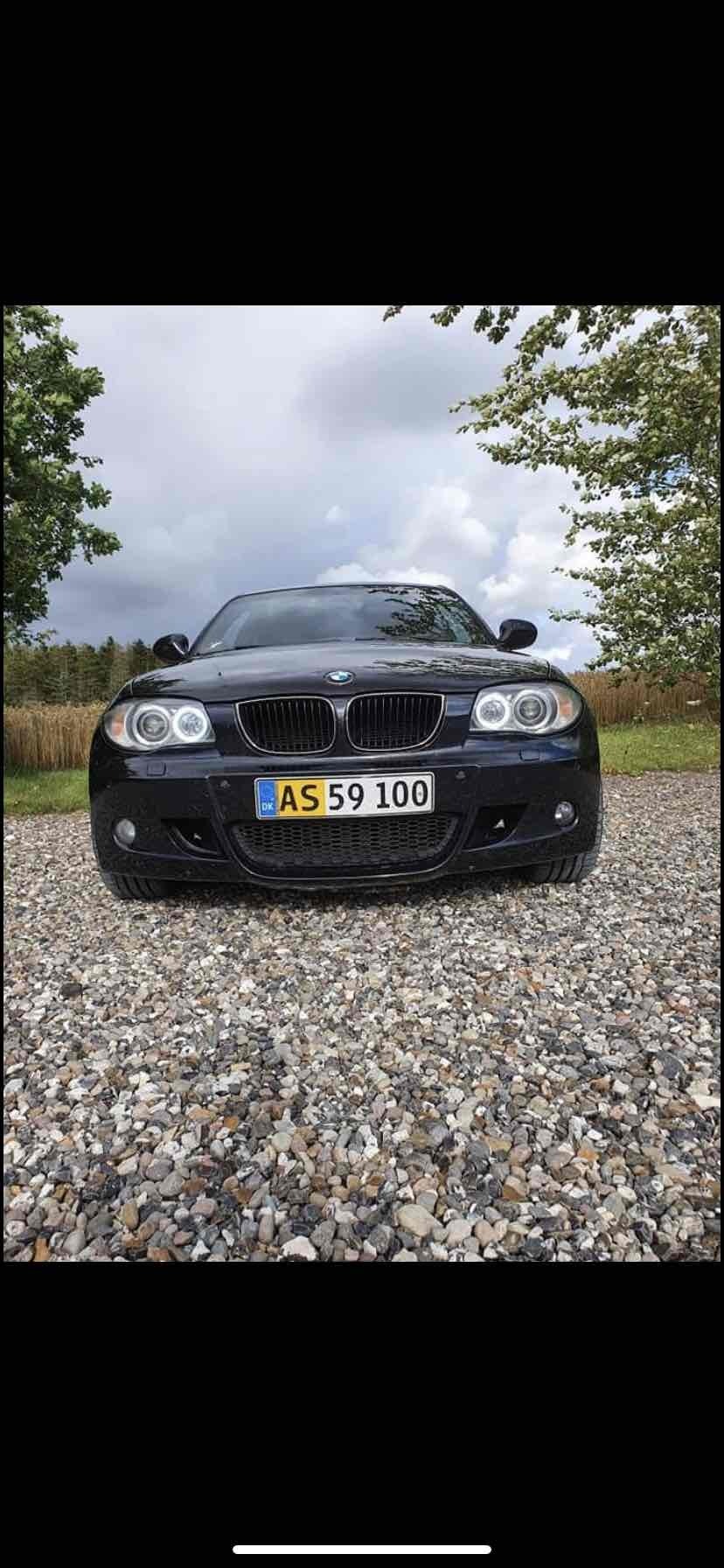 Sort BMW 120 fra 2010