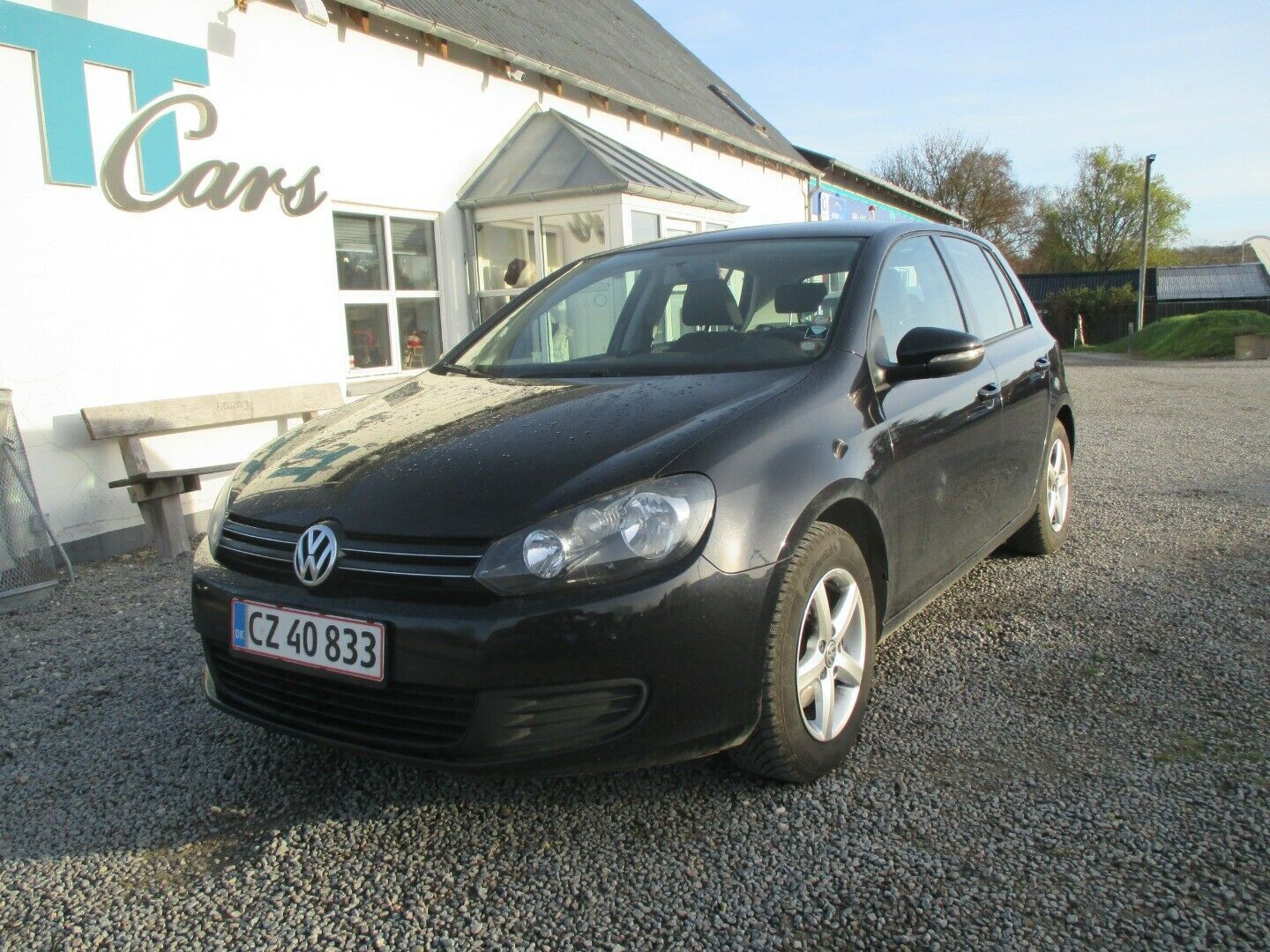 Grå VW Golf VI fra 2011